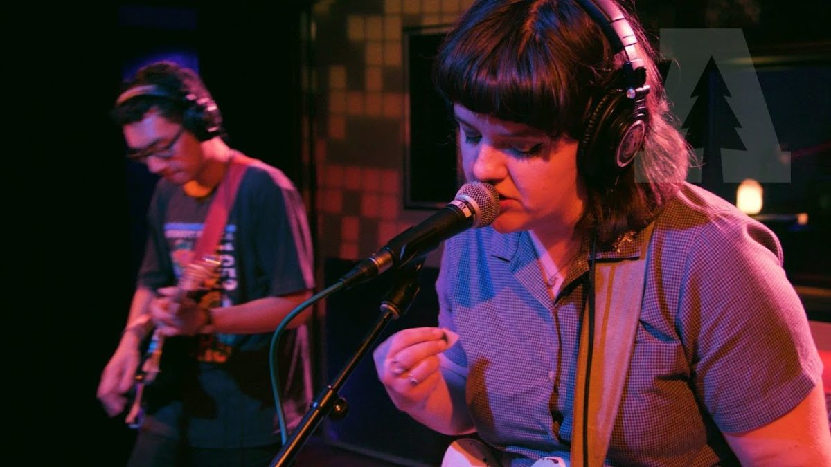 Long Neck - 10,000 Year Old Woman / Mine/Yours | Audiotree Live