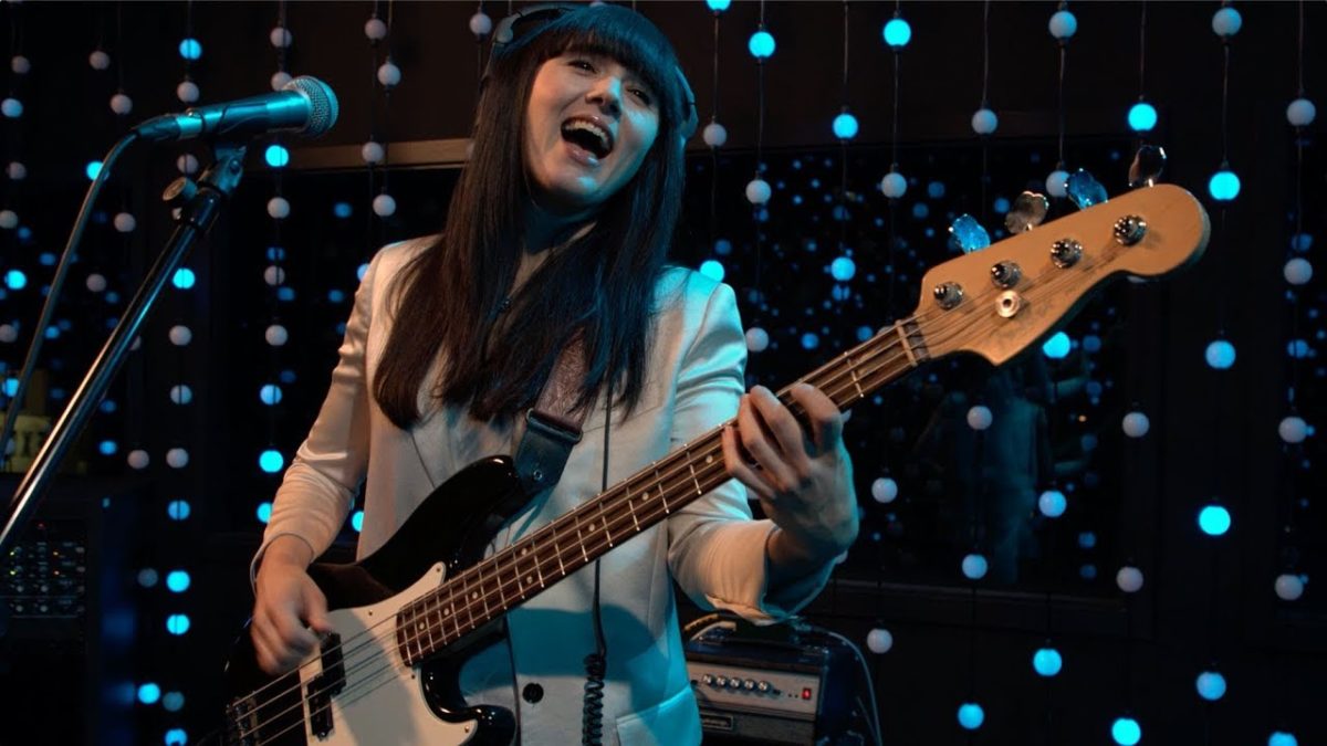 Louise Burns - Just Walk Away (Live on KEXP)