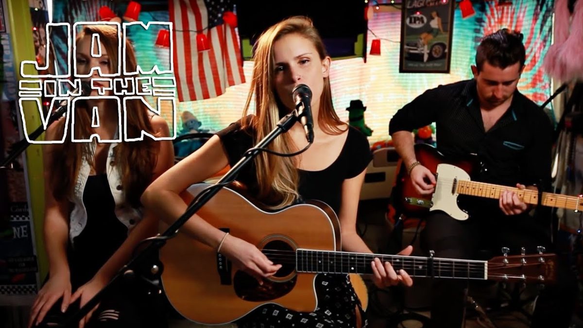 LYDIA LUCE - "Oh Lord!" (Live at JITV HQ in Los Angeles, CA 2016) #JAMINTHEVAN