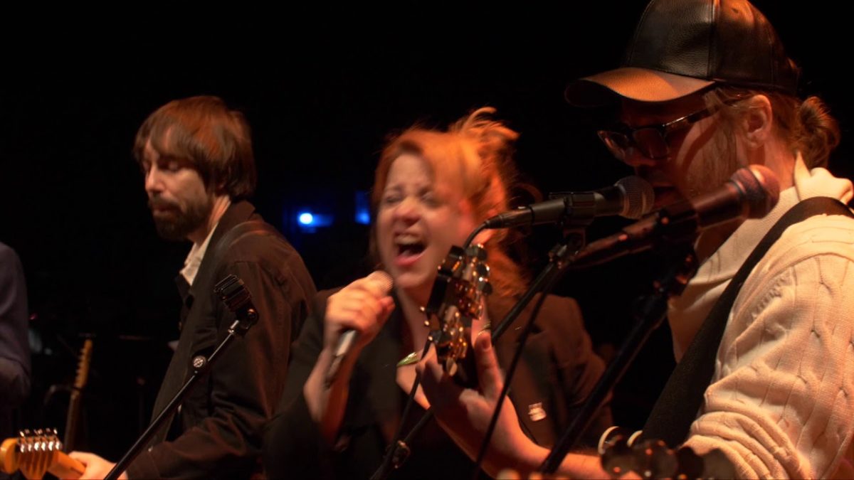 Major Label Debut - Broken Social Scene - Live from Here