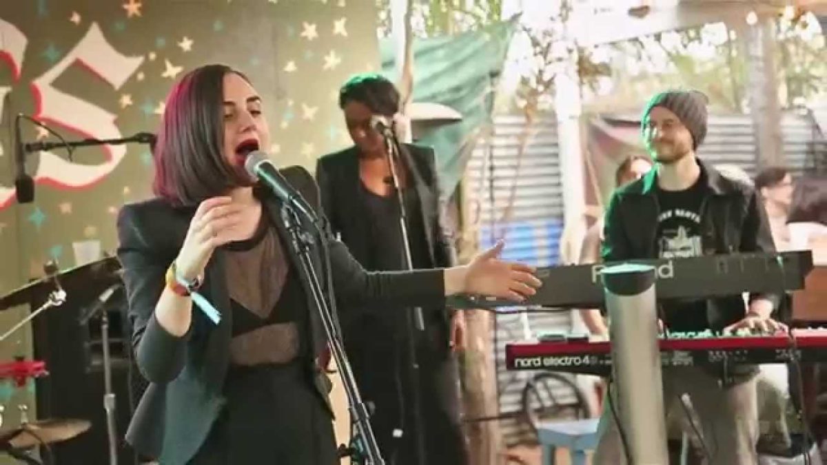 Meg Mac - Roll Up Your Sleeves - Audiotree Live in Austin 2015
