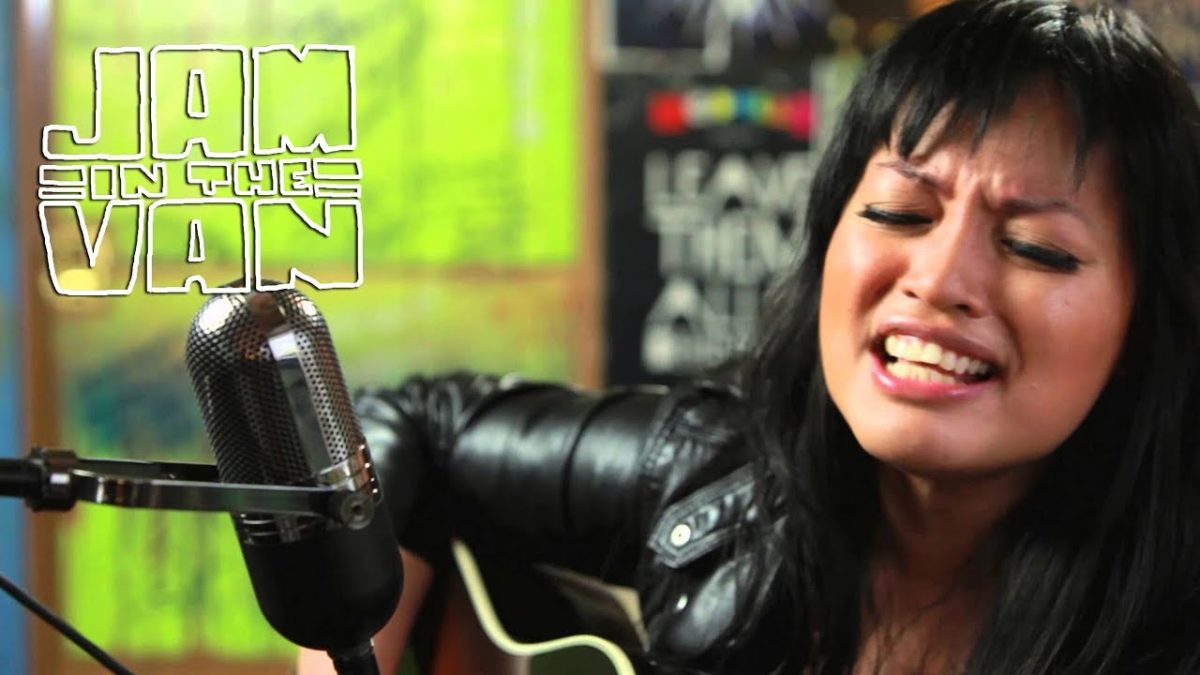 MELISSA POLINAR - "Skyline" (Live at Maker Studios) #JAMINTHEVAN