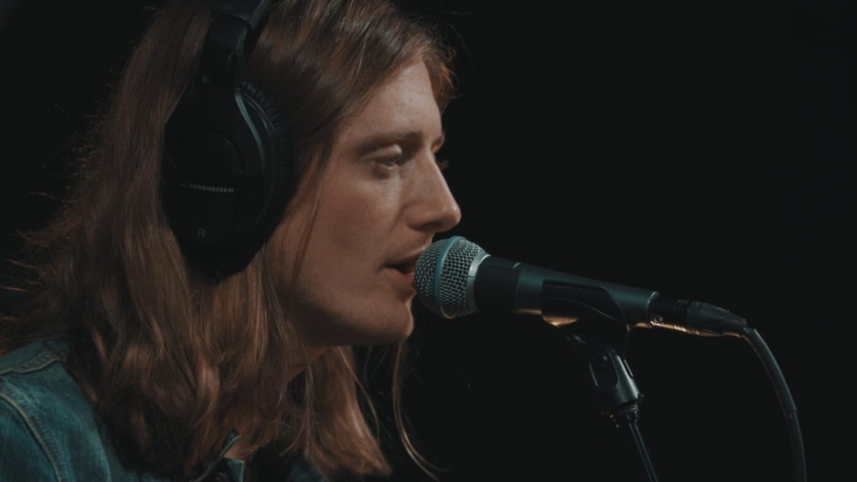 Midnight Faces - Feeling Like A Stranger (Live on KEXP)