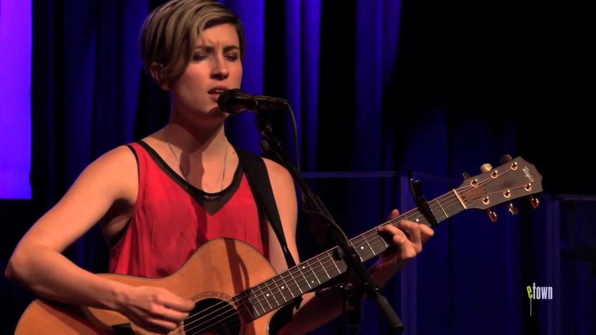 Missy Higgins - "Sweet Arms Of A Tune" (eTown webisode #288)