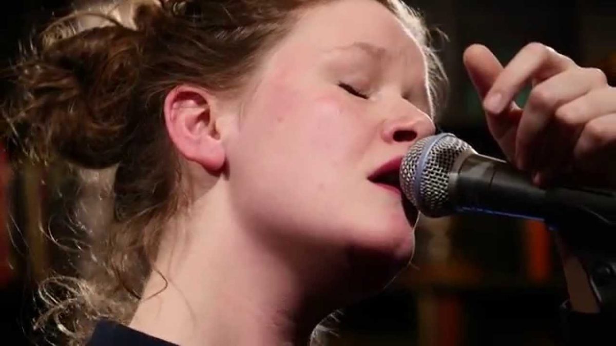 Mr. Silla - Holding On (Live on KEXP)