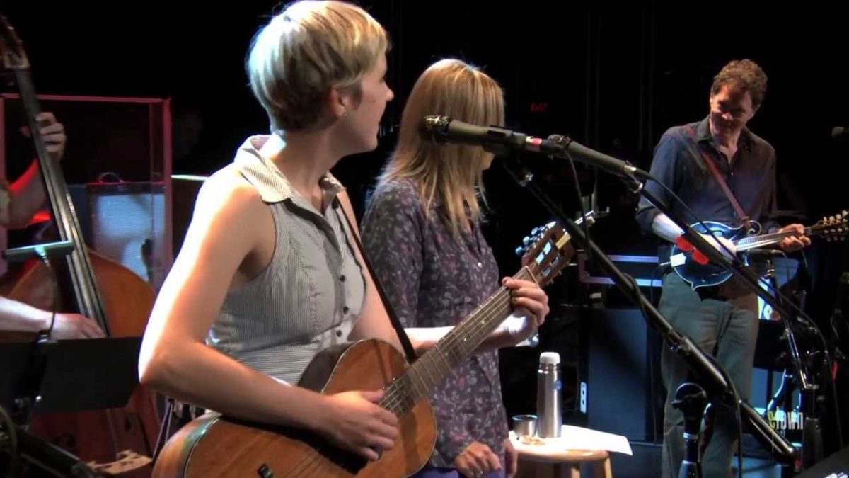 Nataly Dawn - "Still a Believer" (eTown webisode #467)