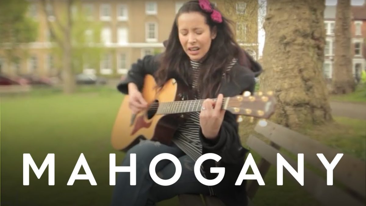 Nerina Pallot - Seventeen | Mahogany Session