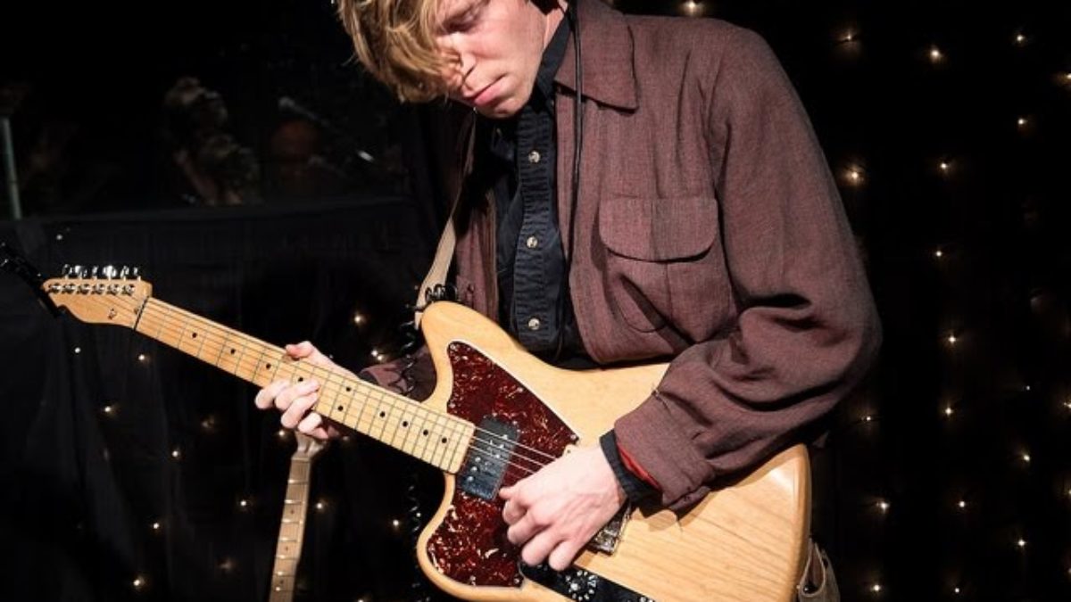 Nic Hessler - Intro/Expel Me (Live on KEXP)