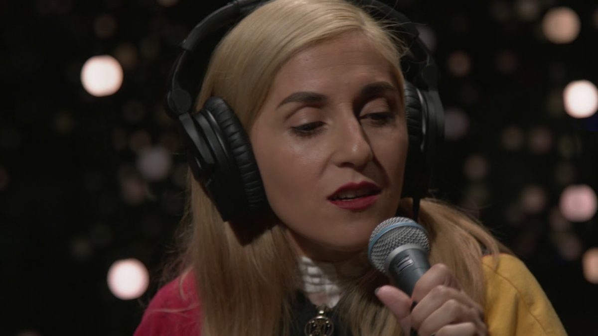 Nite Jewel - 2 Good 2 Be True (Live on KEXP)
