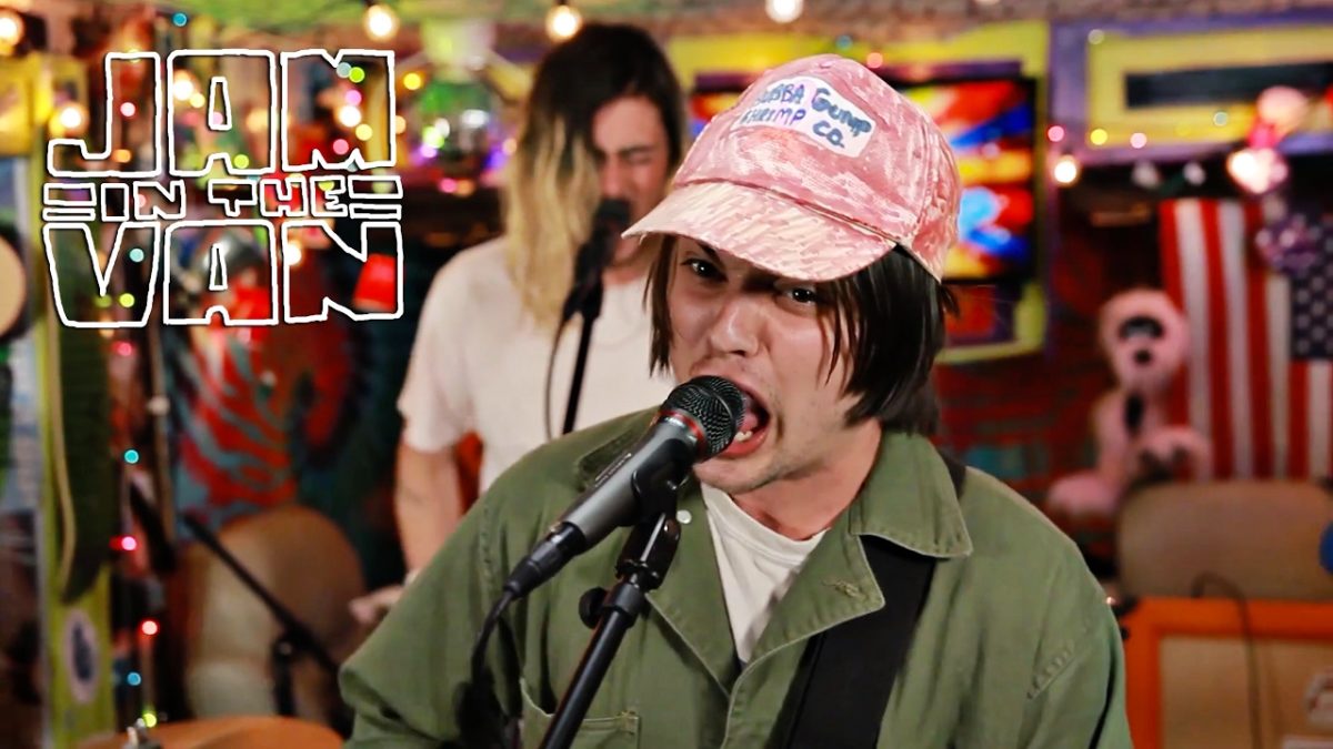 NO PARENTS - "Runaway" (Live from JITV HQ in Los Angeles, CA 2017) #JAMINTHEVAN