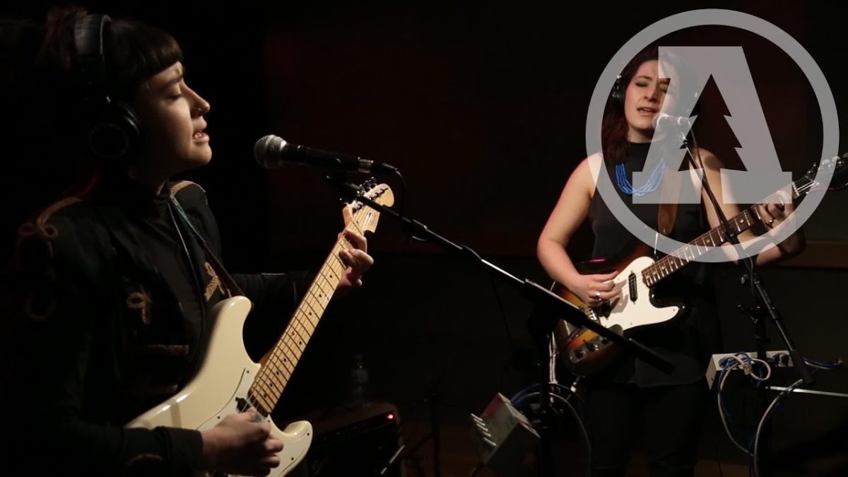 Ohmme - Bully Clouds - Audiotree Live (4 of 5)