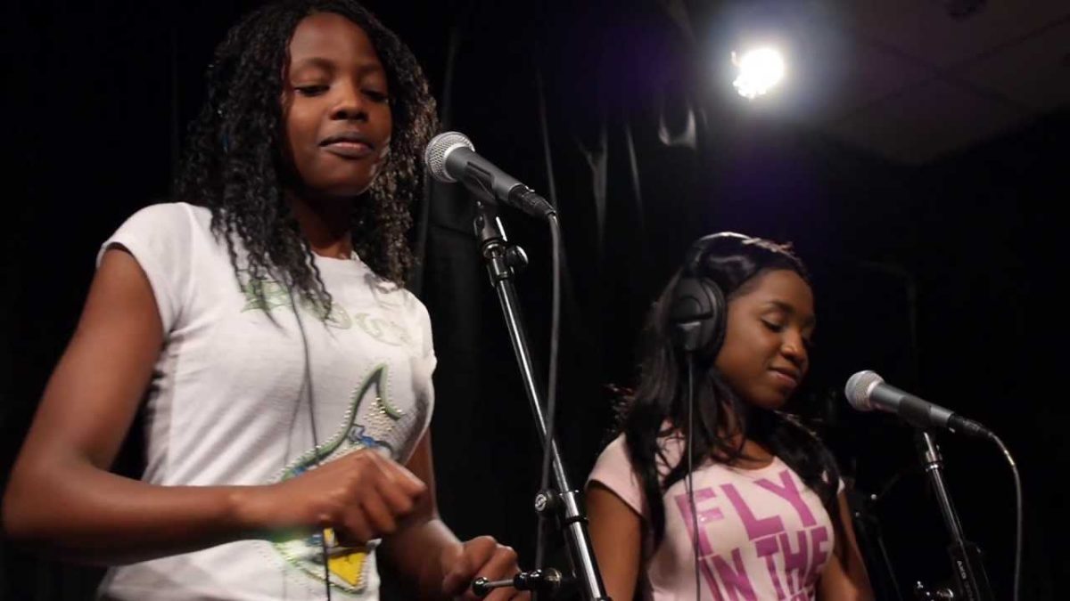 Oliver Mtukudzi and the Black Spirits - Chiri Nani (Live on KEXP)
