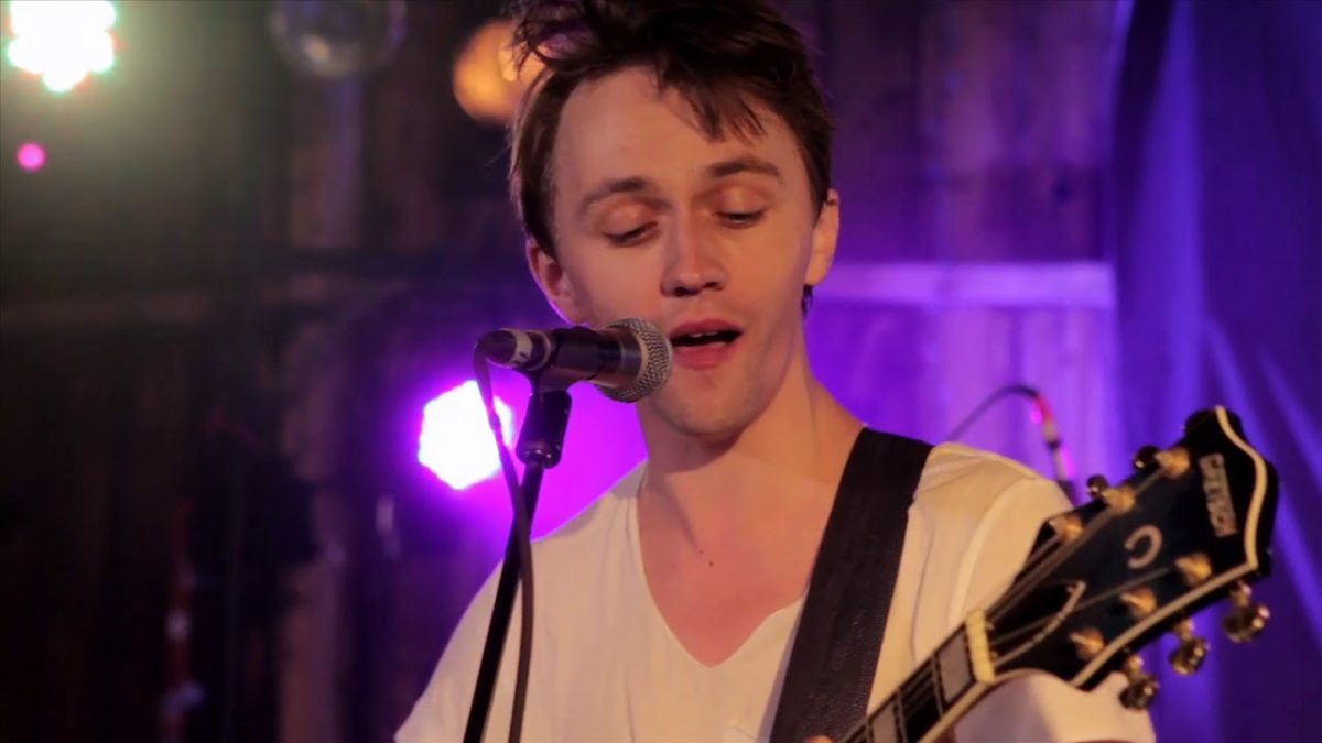 Sondre Lerche - Private Caller - 4/30/2011 - Codfish Hollow Barn - Maquoketa, IA