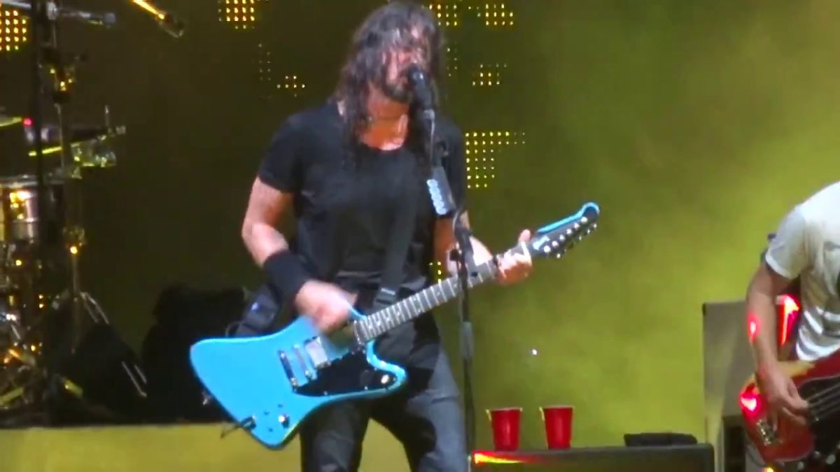 FOO FIGHTERS : This Is A Call : {1080p HD} : Wrigley Field : Chicago, IL : 7/30/2018