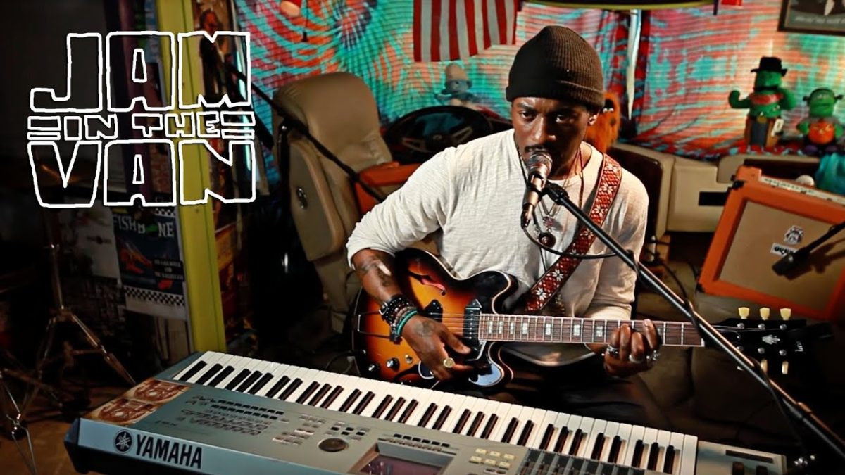 TIMOTHY BLOOM - "For Love" (Live at JITV HQ in Los Angeles, CA 2016) #JAMINTHEVAN