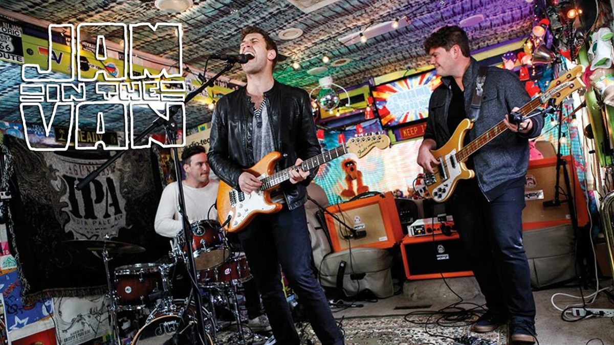 FOXTRAX - "Underwater" (Live from JITV HQ in Los Angeles, CA 2017) #JAMINTHEVAN