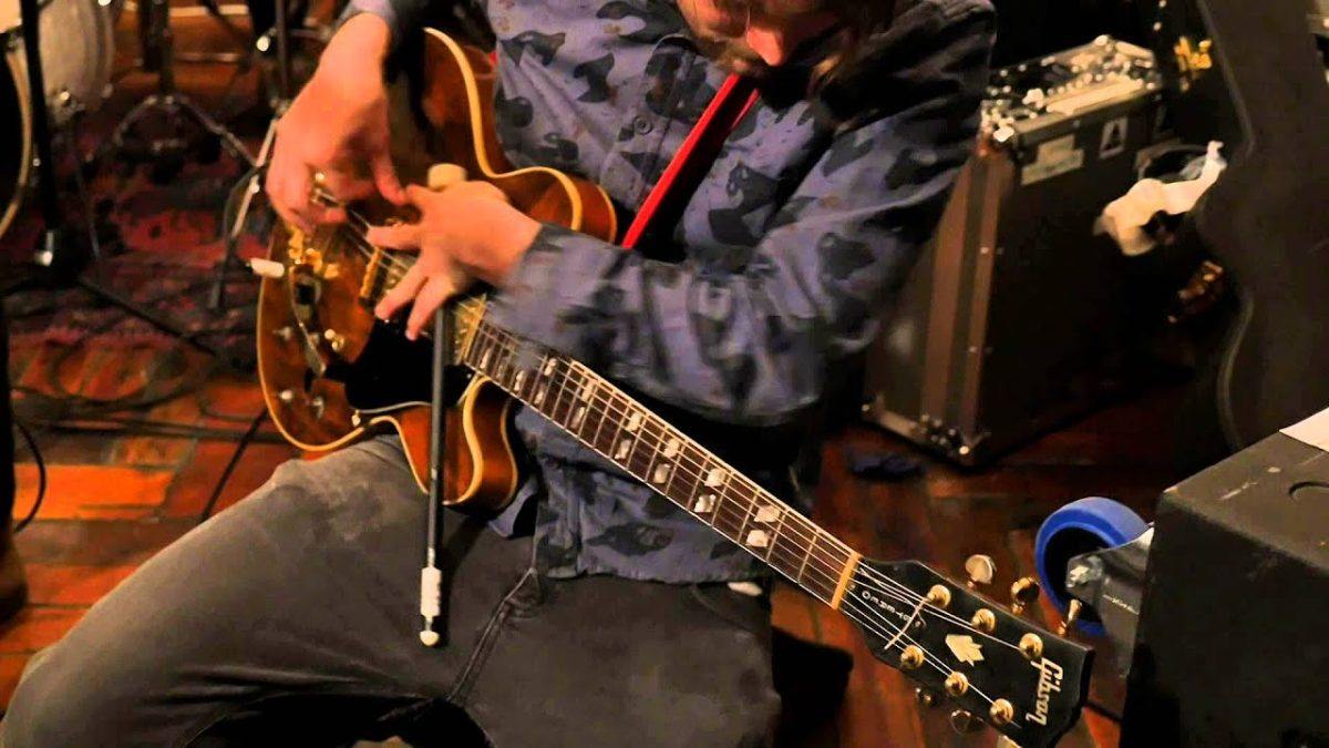 Oyama - The Cat Has Thirst (Live on KEXP)