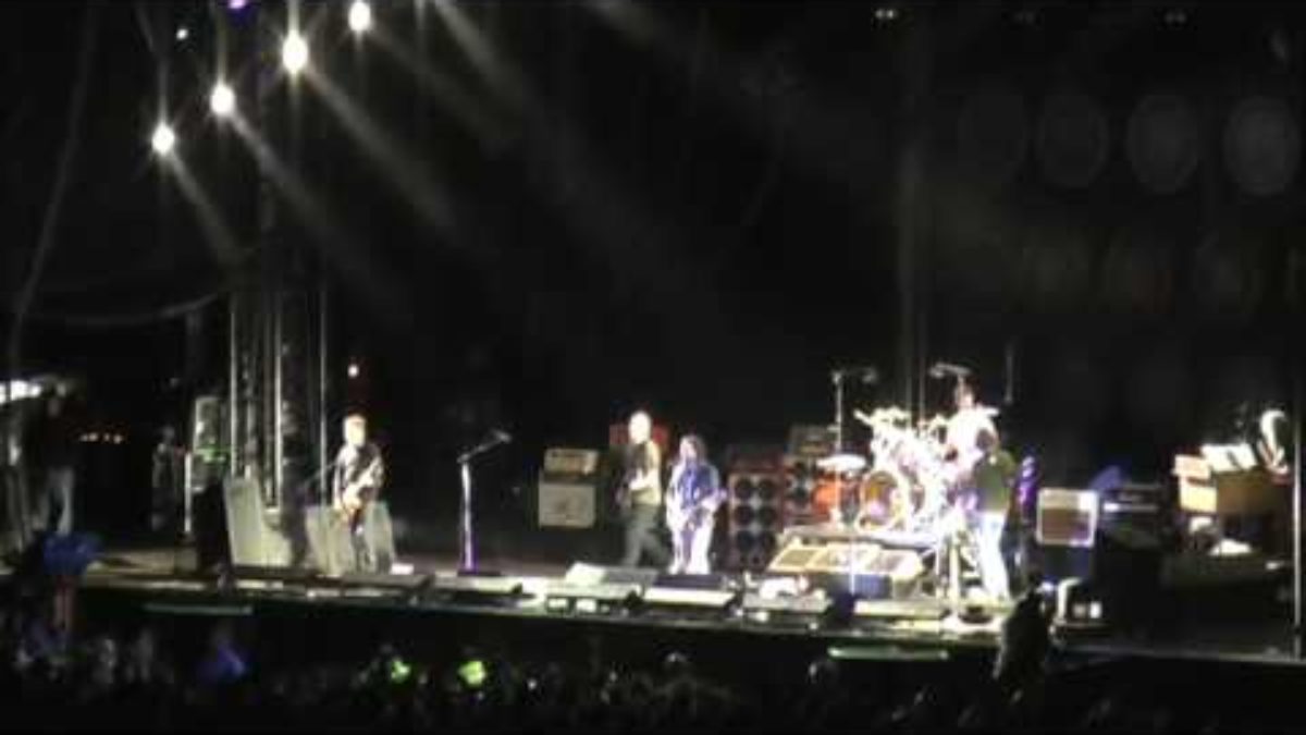 Pearl Jam, 2009-11-29, I Got Shit, Christchurch, NZ