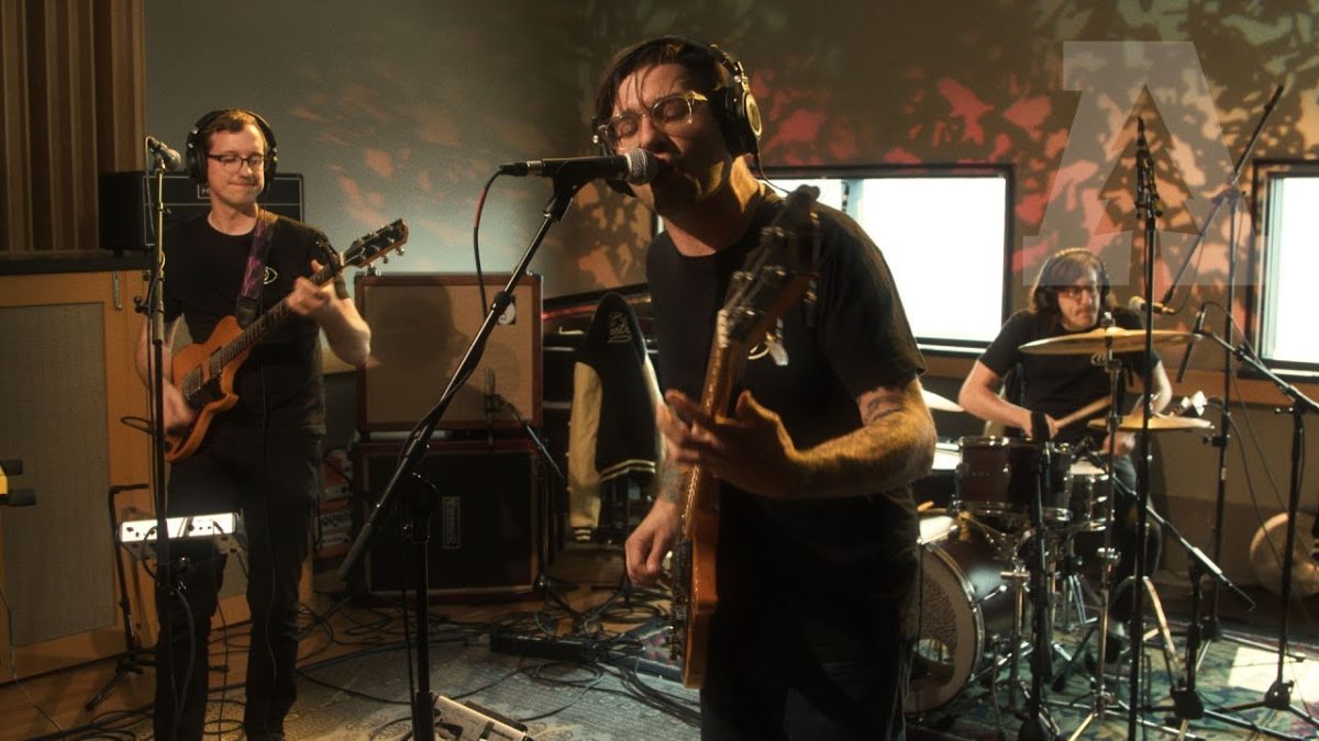 Pet Symmetry - LTCTLYB | Audiotree Live