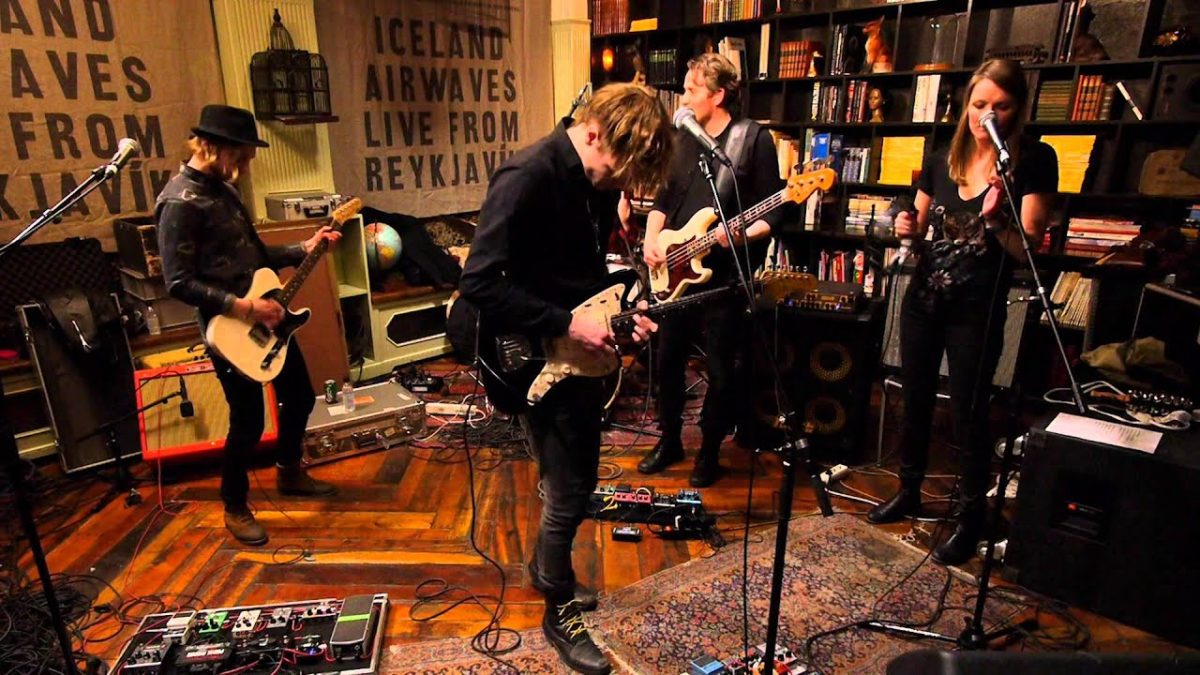 Pétur Ben - Wasted on Holidays (Live on KEXP)