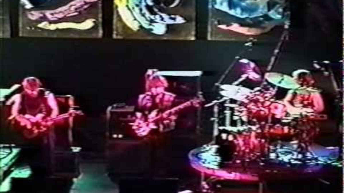 Phish - 03.17.92 - Buried Alive -- Possum