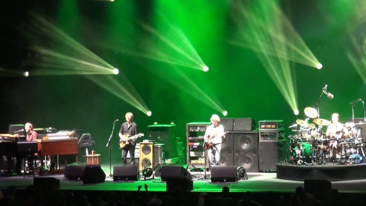 Phish | 06.17.10 | Weekapaug Groove | Comcast Theatre - Hartford, CT