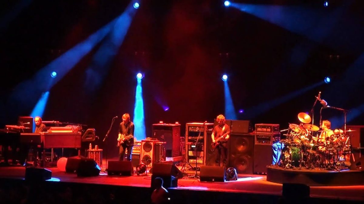Phish | 06.18.10 | Julius | Comcast Theatre - Hartford, CT