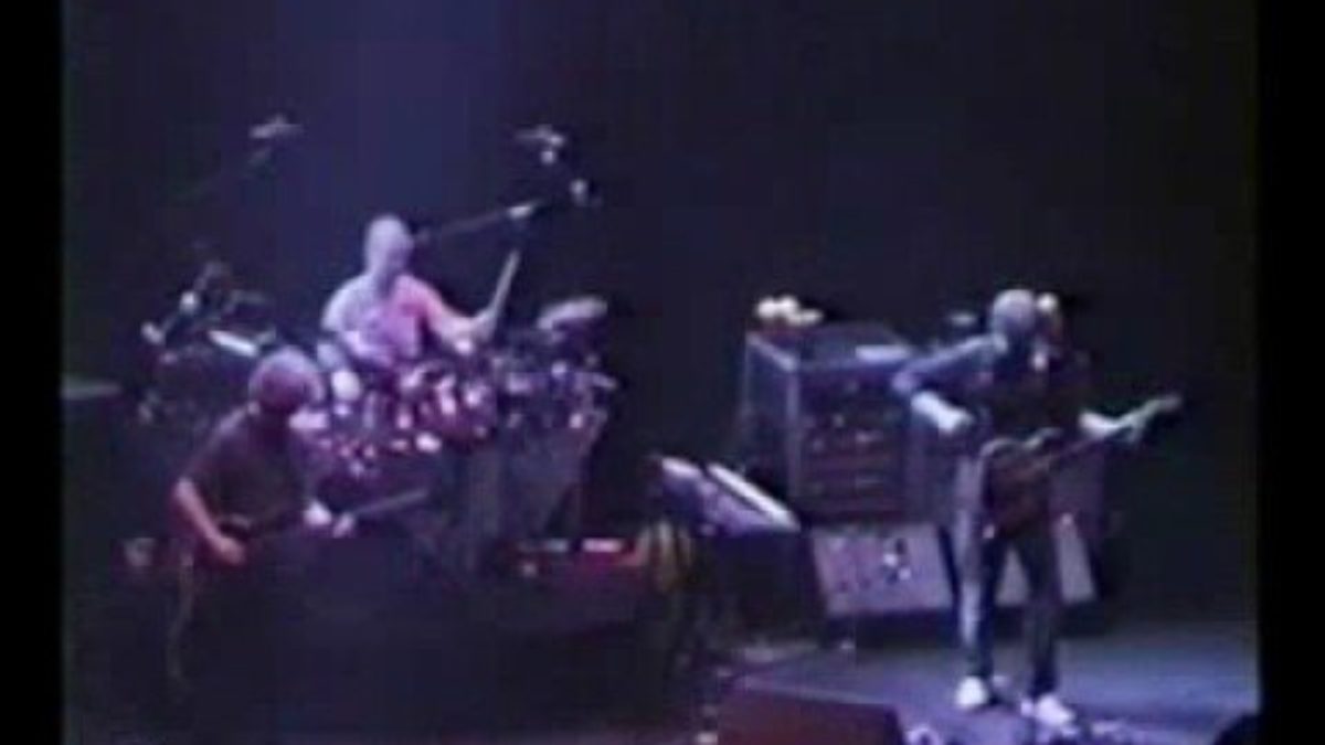 Phish - 09.09.00 - Guyute - Part I