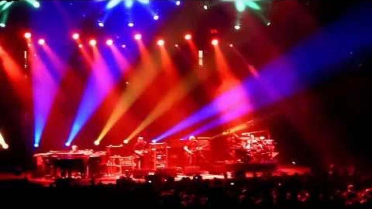 Phish - 10.22.10 - Roses are Free -- Rift