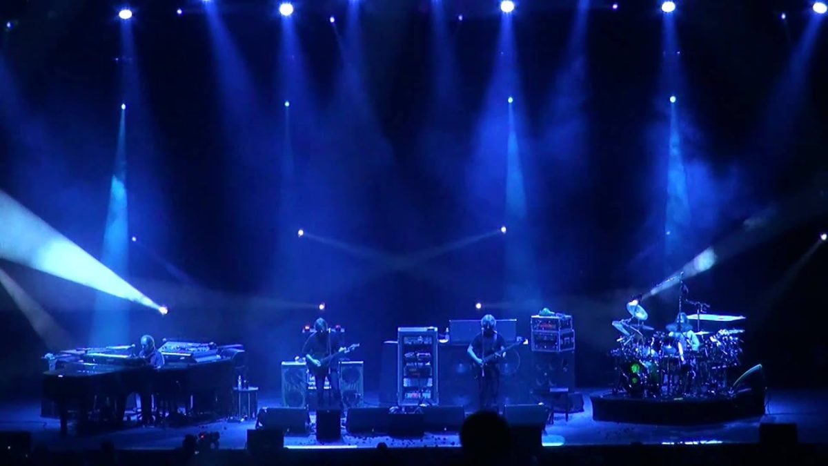 Phish | 10.29.10 | Theme From the Bottom