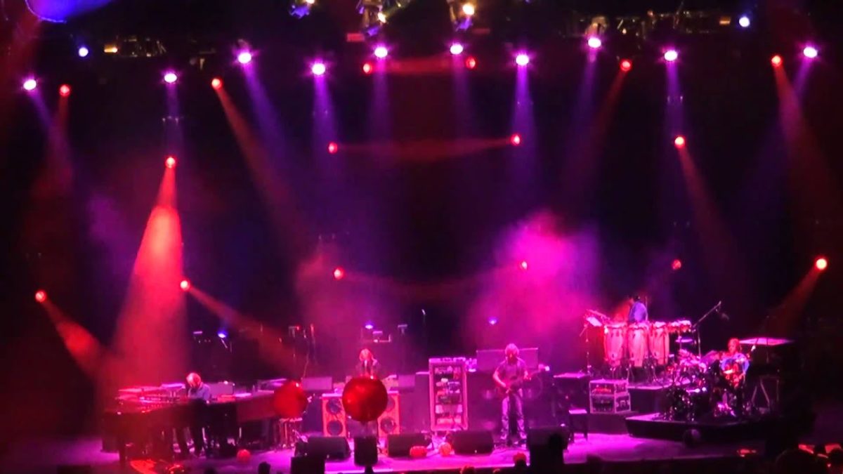 Phish | 10.31.10 | A Apolitical Blues