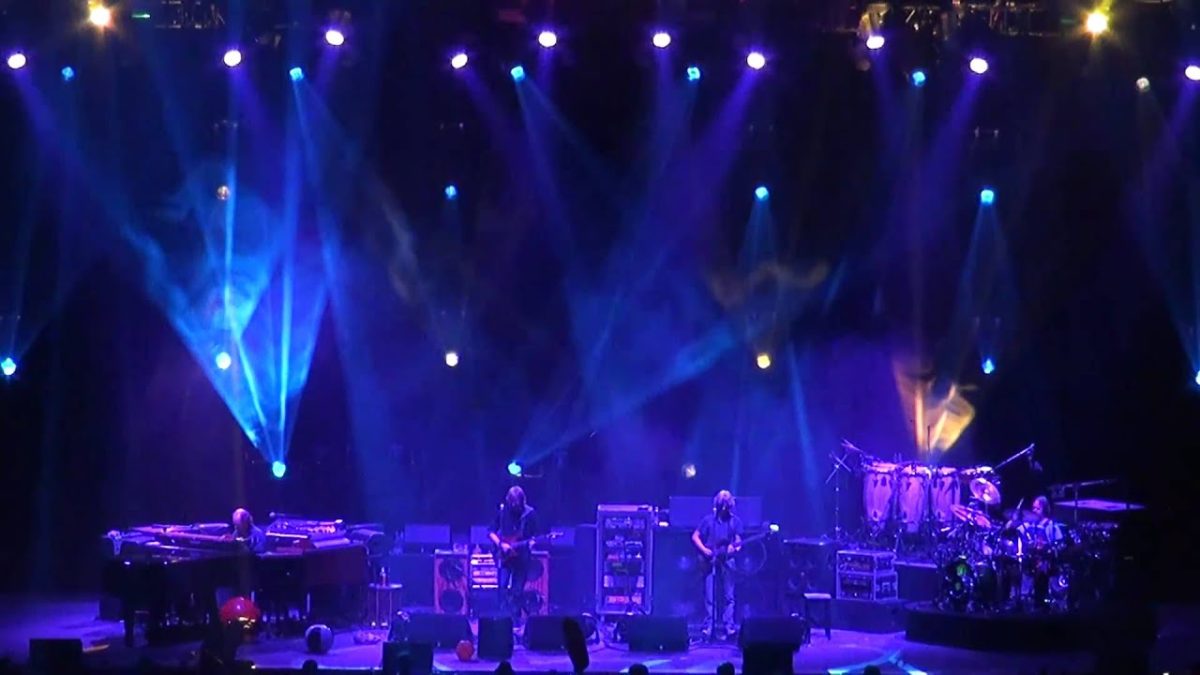Phish | 10.31.10 | Camel Walk