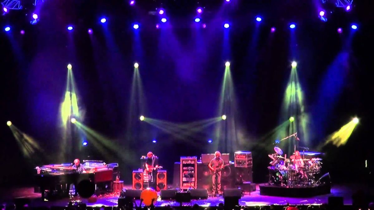Phish | 10.31.10 | Roses Are Free