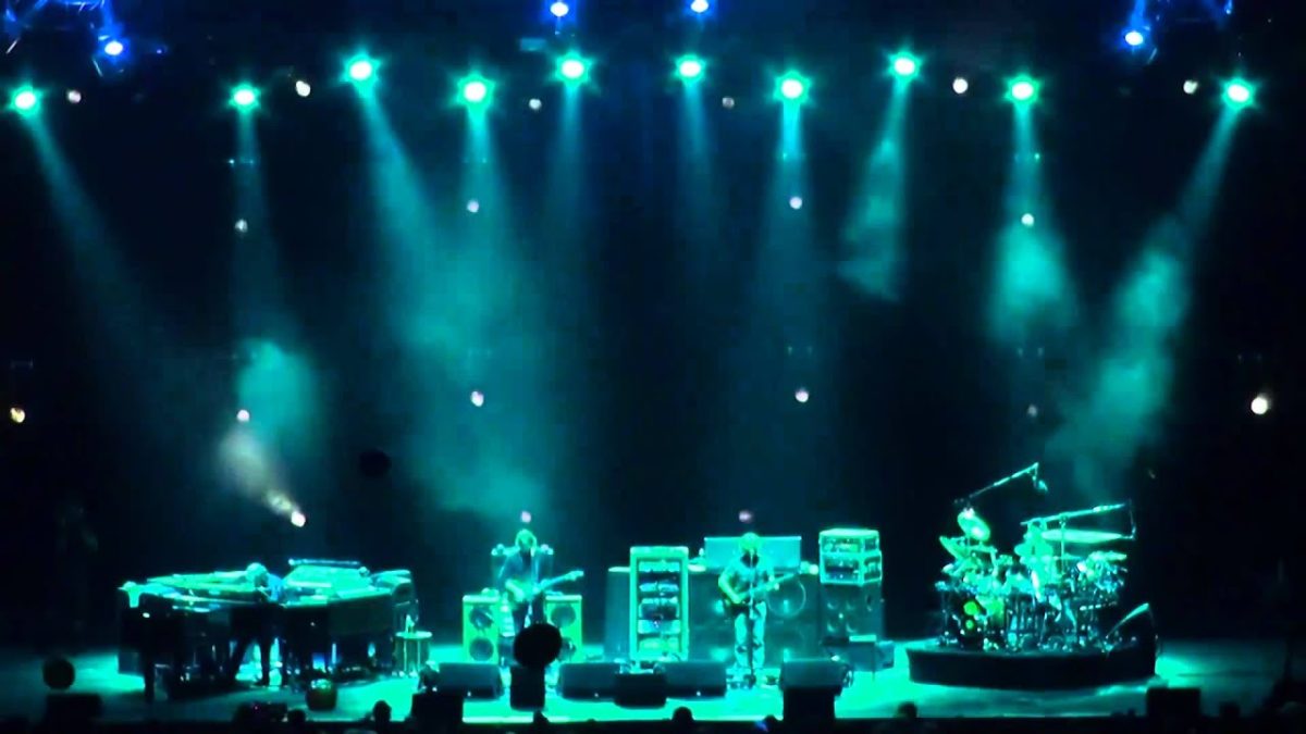 Phish | 10.31.10 | The Divided Sky part 1