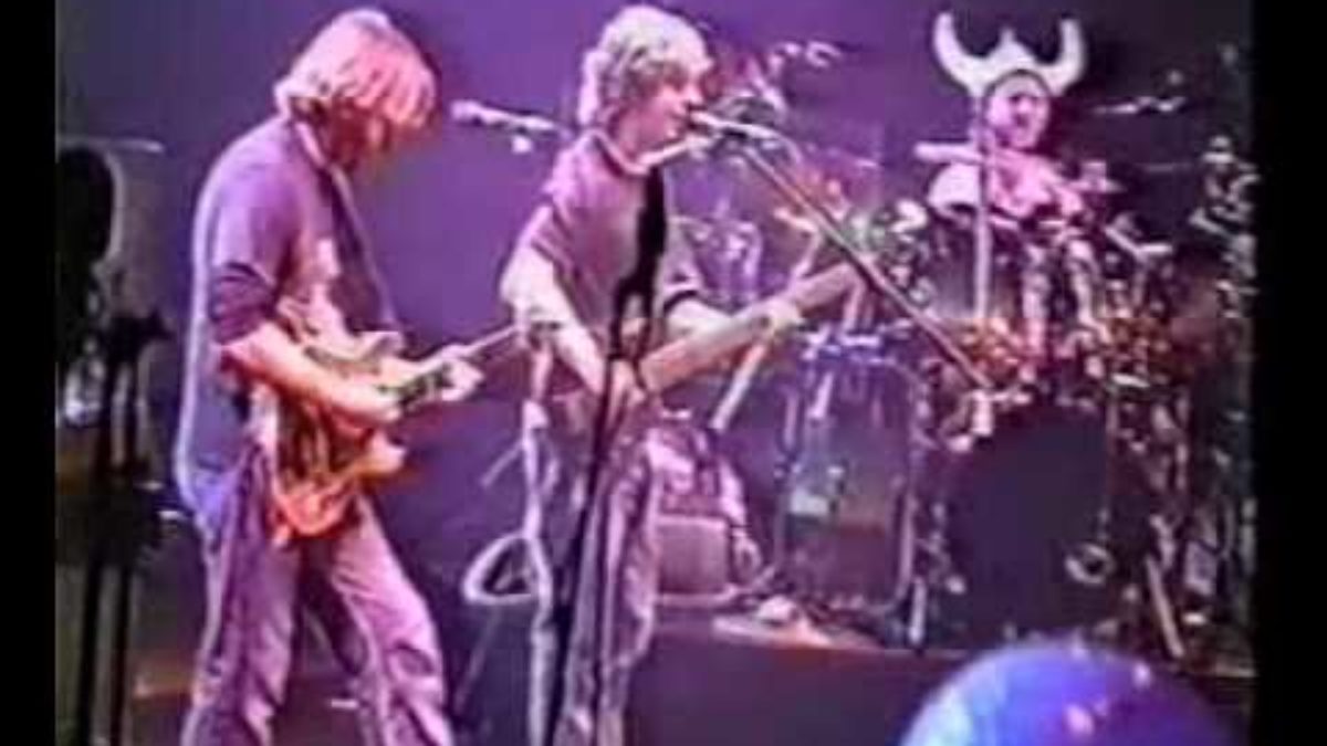 Phish - 11.20.98 - Funky Bitch