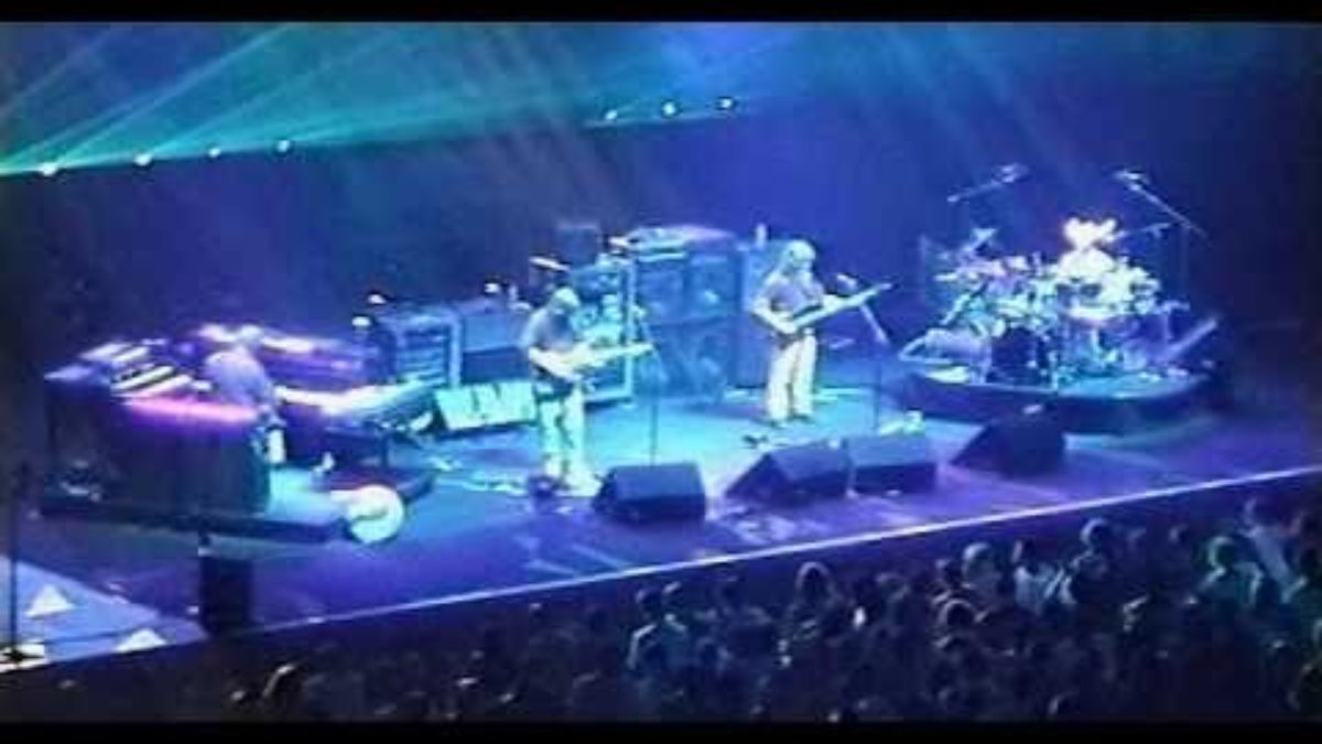 Phish - 11.27.98 - I Am Hydrogen