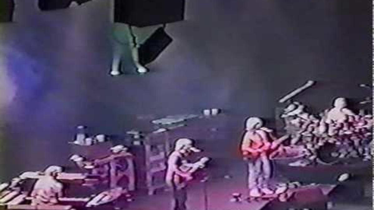 Phish - 11.29.97 - Simple