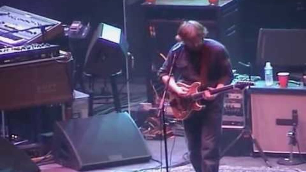Phish - 12.28.03 - David Bowie - Part I