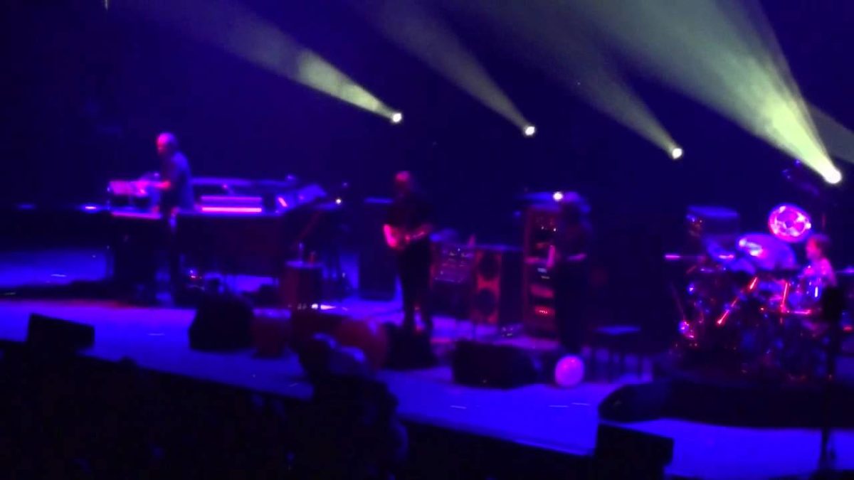 Phish - 12.28.10 - Harry Hood Jam
