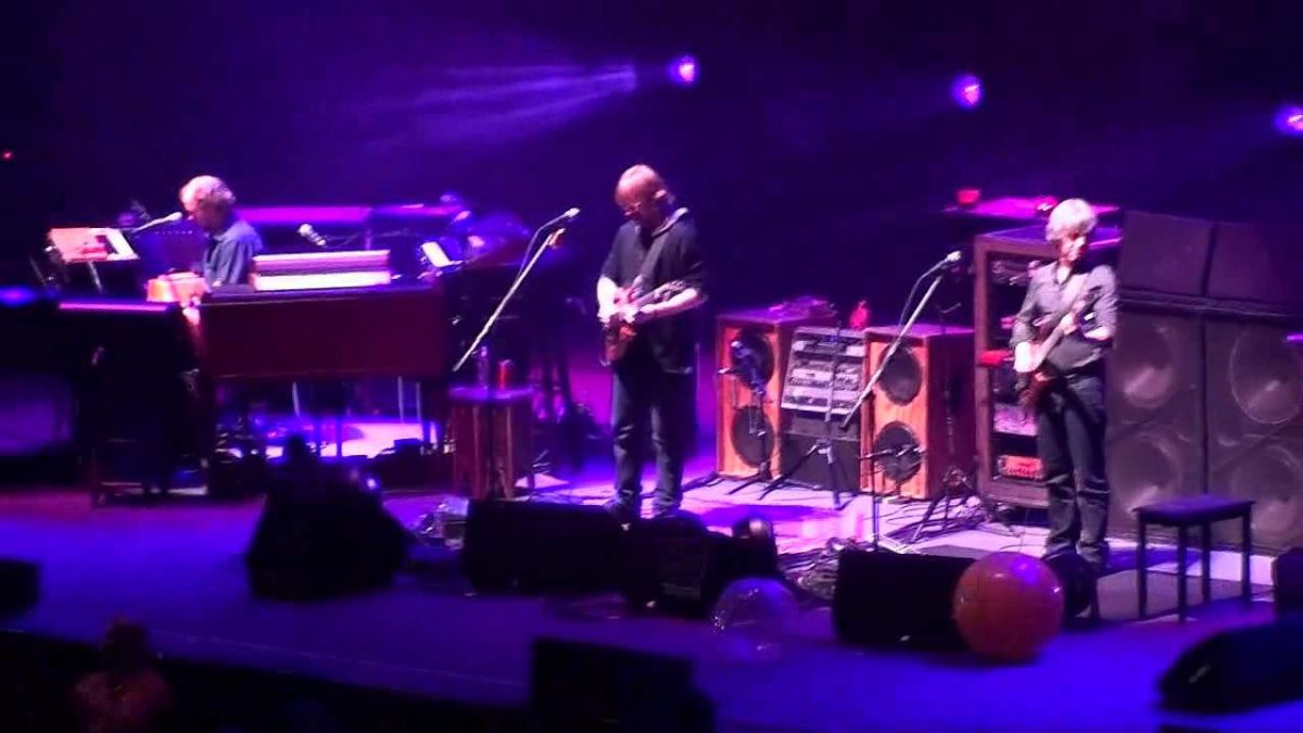 Phish - 12.28.10 - My Mind's Got a Mind of its Own