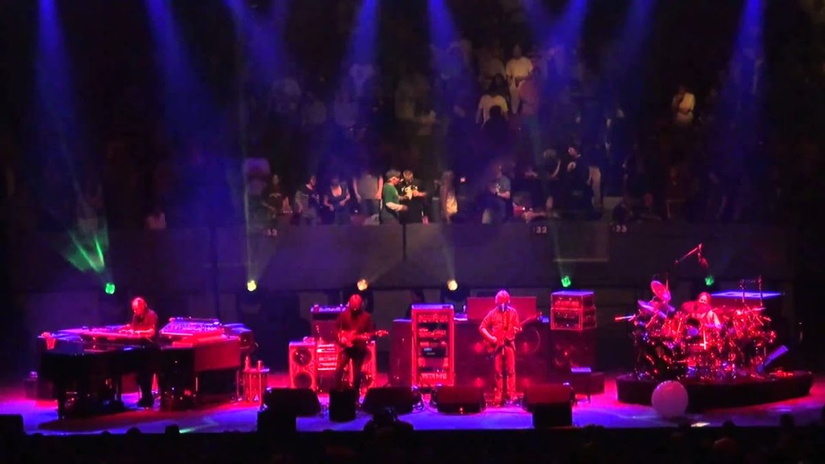 Phish | 12.30.10 | Camel Walk