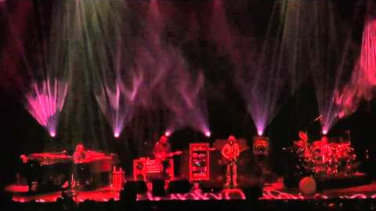 Phish | 12.30.10 | Maze