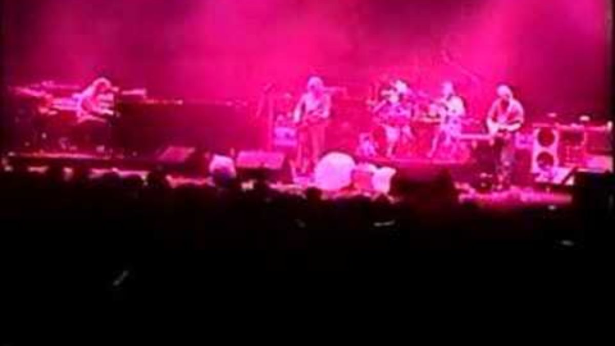 Phish 1999-12-18 Dog Log Hampton, VA
