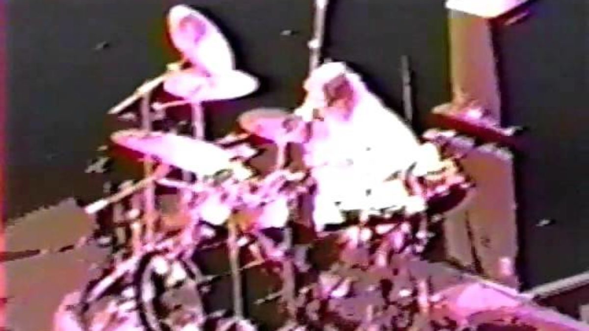 Phish - 8-25-93 - Paramount Theater, Seattle, WA
