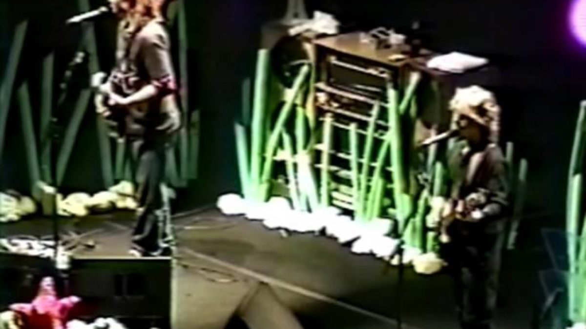 Phish - Bouncing Around the Room - 12/29/93 - New Haven, CT
