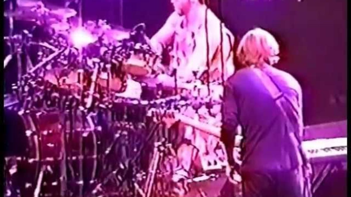 Phish - Makisupa Policeman - 1999-10-04 - NORML, IL
