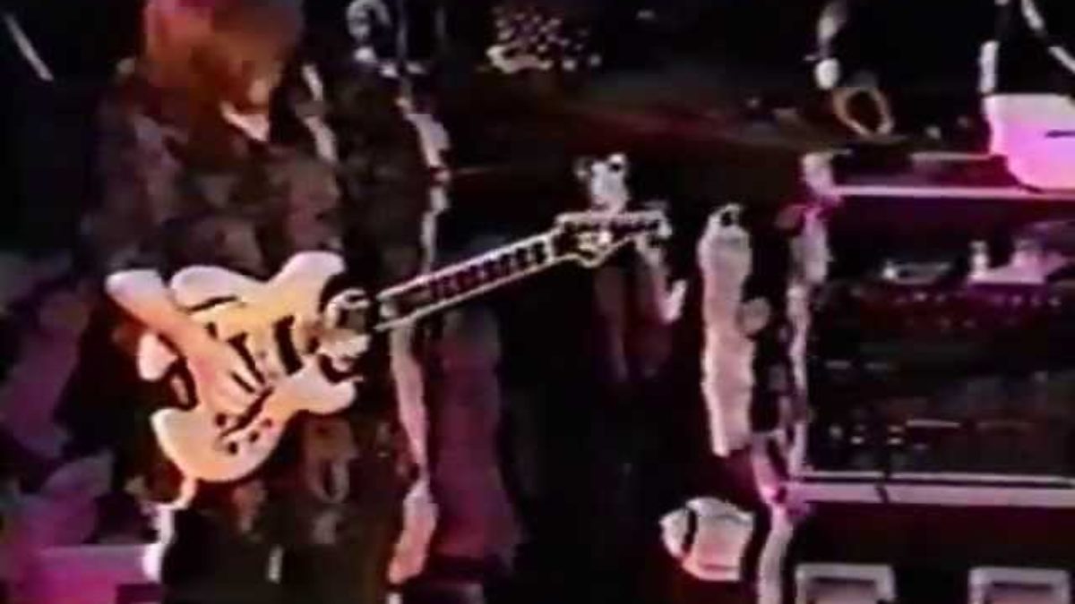 Phish - Maze - 1992-08-29 - Mountain View, CA