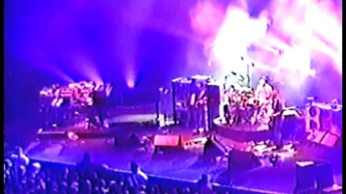 Phish - Sand - 1999-10-04 - Normal, IL