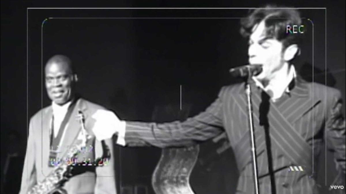 Prince Performs ‘Pass The Peas’ With Maceo Parker In 2002: Pro-Shot Video