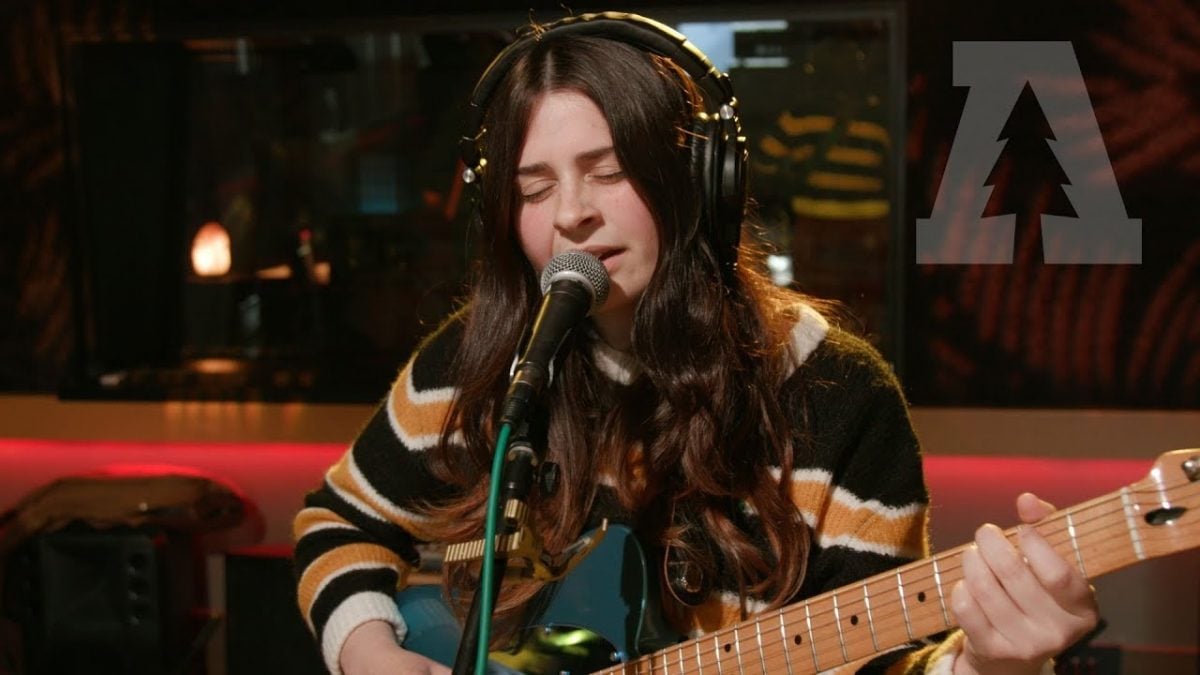 Queen of Jeans - Bat Your Eyes | Audiotree Live